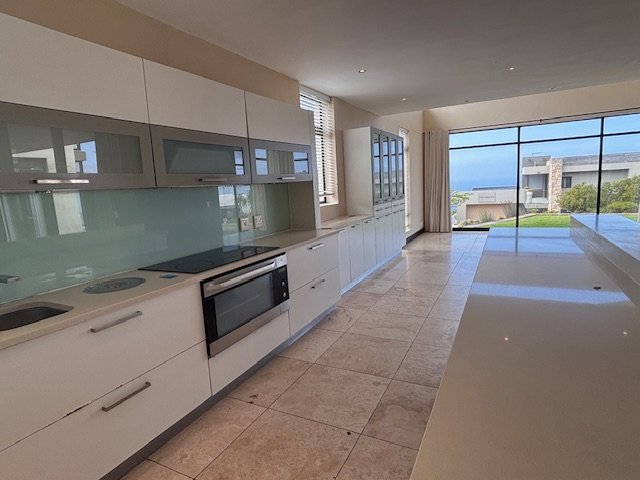 4 Bedroom Property for Sale in Oubaai Western Cape